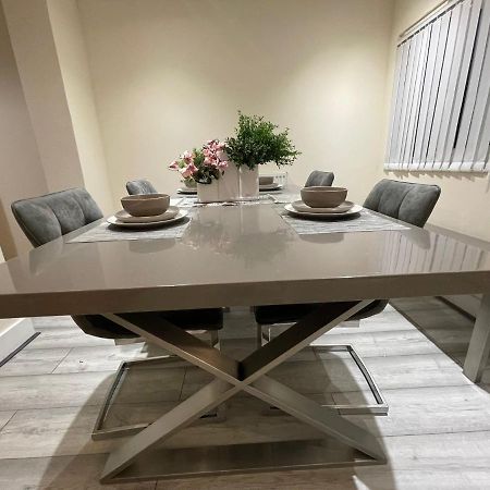 Big 3 Bedroom London House With 2 Bathroom Plumstead  Exterior foto