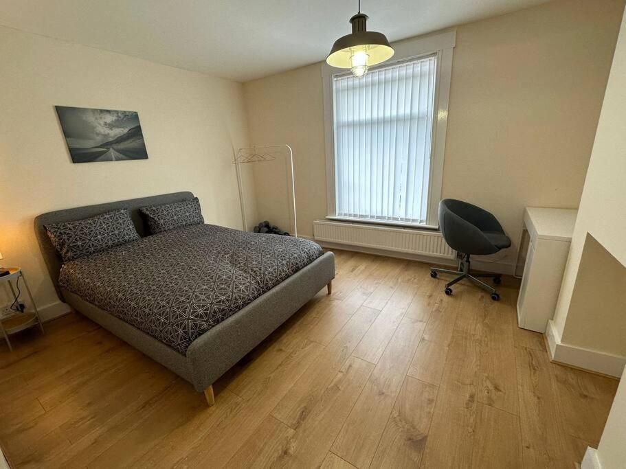 Big 3 Bedroom London House With 2 Bathroom Plumstead  Exterior foto