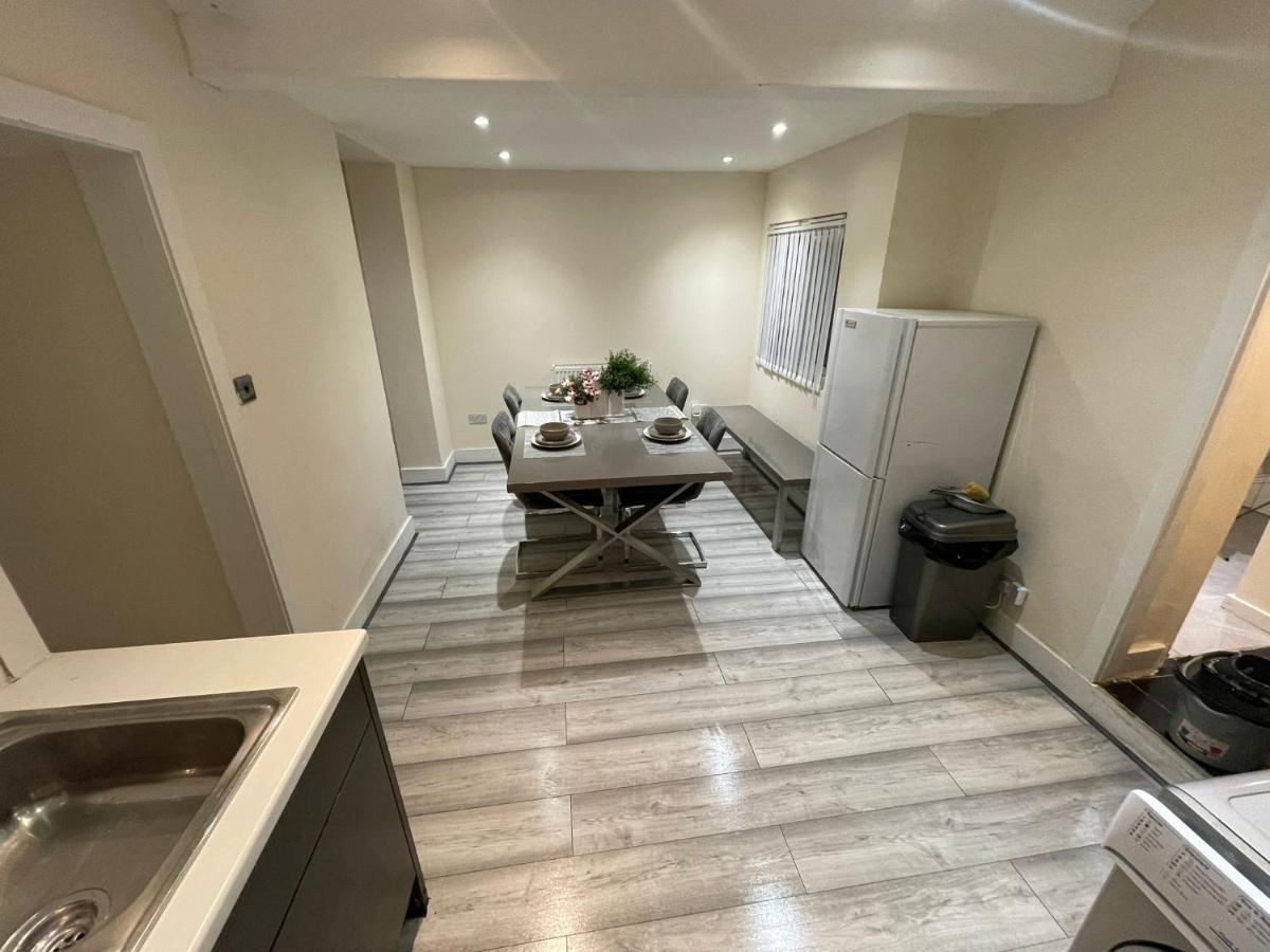 Big 3 Bedroom London House With 2 Bathroom Plumstead  Exterior foto