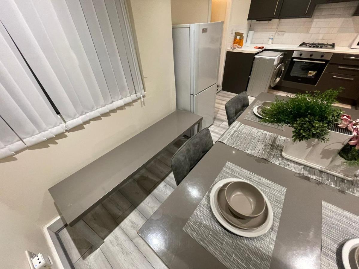 Big 3 Bedroom London House With 2 Bathroom Plumstead  Exterior foto