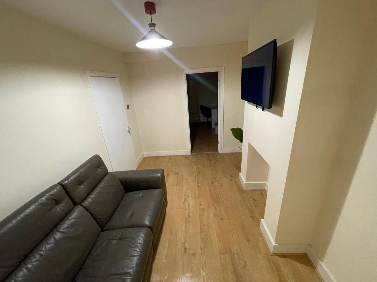 Big 3 Bedroom London House With 2 Bathroom Plumstead  Exterior foto