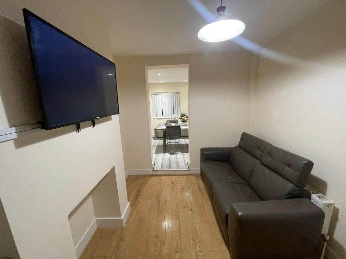 Big 3 Bedroom London House With 2 Bathroom Plumstead  Exterior foto